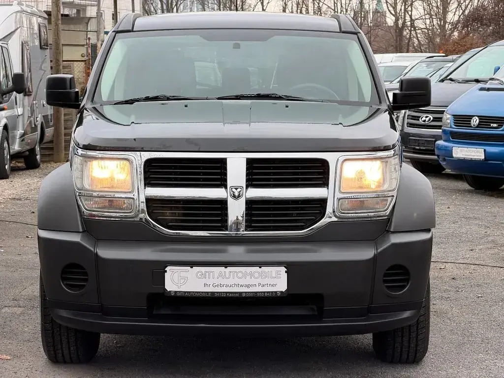 Gebraucht Dodge Nitro SE 177 PS (130 kW) 2008 Schwarz SUV