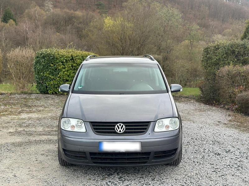 Gebraucht VW Touran 105 PS (77 kW) 2004 Grau Van / Kleinbus