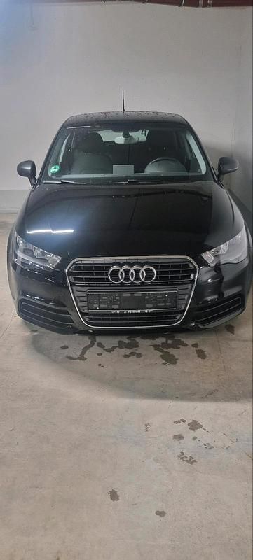 Gebraucht Audi A1 Sportback 86 PS (63 kW) 2013 Schwarz Kleinwagen