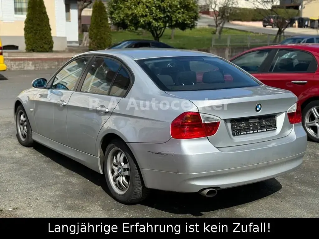 Second-hand BMW 320 150 CP (110 kW) 2005 Berlinǎ