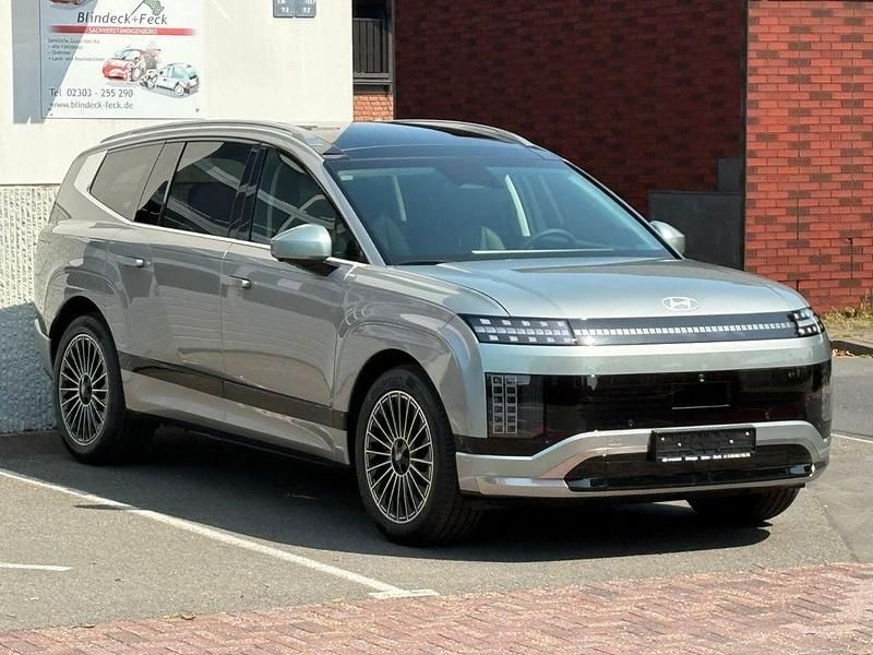 Neu Hyundai Ioniq 9 225 kW (307 PS) 2025 Grau SUV