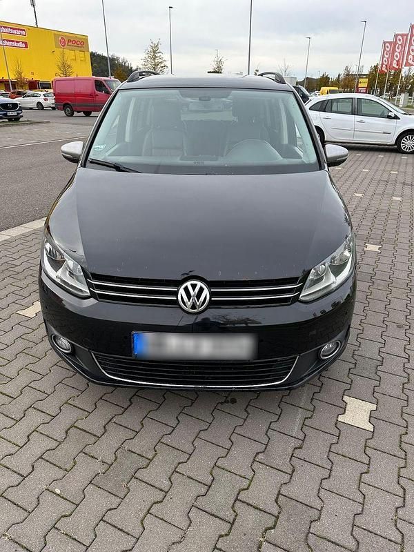 Schwarz Gebraucht 2014 VW Touran Trendline Van / Kleinbus | 4.500 € (Superpreis) - Bild 1/4