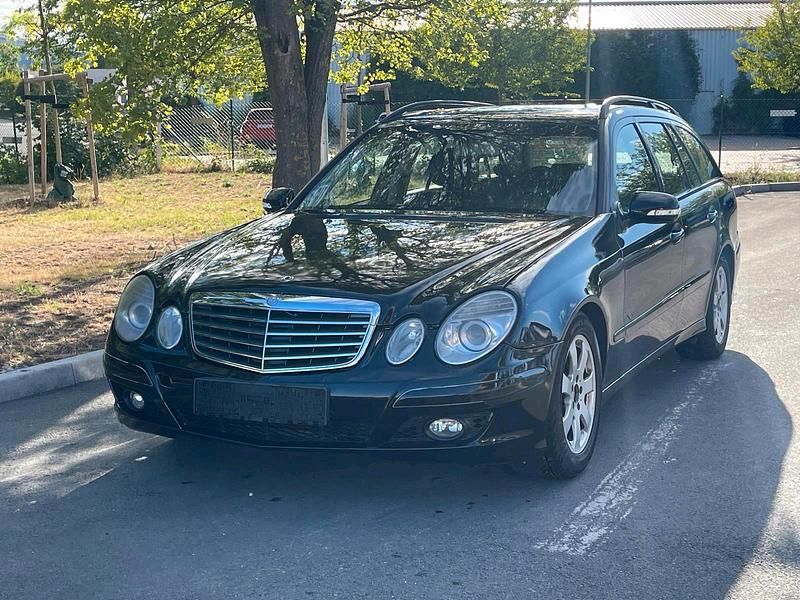 Schwarz Gebraucht 2008 Mercedes E200 Kombi | 1.599 € (Superpreis) - Bild 1/4