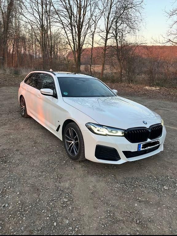 Gebraucht BMW 530 Performance 286 PS (210 kW) 2020 Weiß Kombi