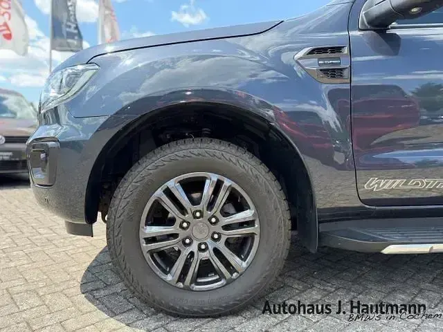 Gebraucht Ford Ranger Wildtrack 212 PS (155 kW) 2022 Royal grey metallic Pickup
