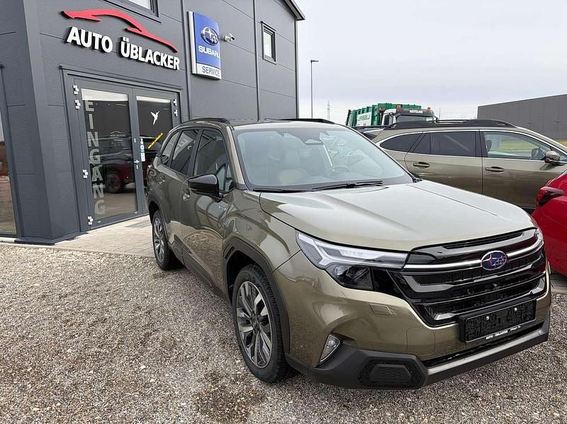 Neu Subaru Forester Platinum 136 PS (100 kW) 2026 Autumn green SUV