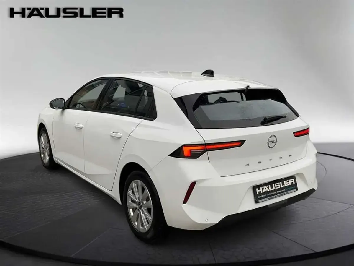 Gebraucht Opel Astra Enjoy 110 PS (80 kW) 2023 Weiss Limousine