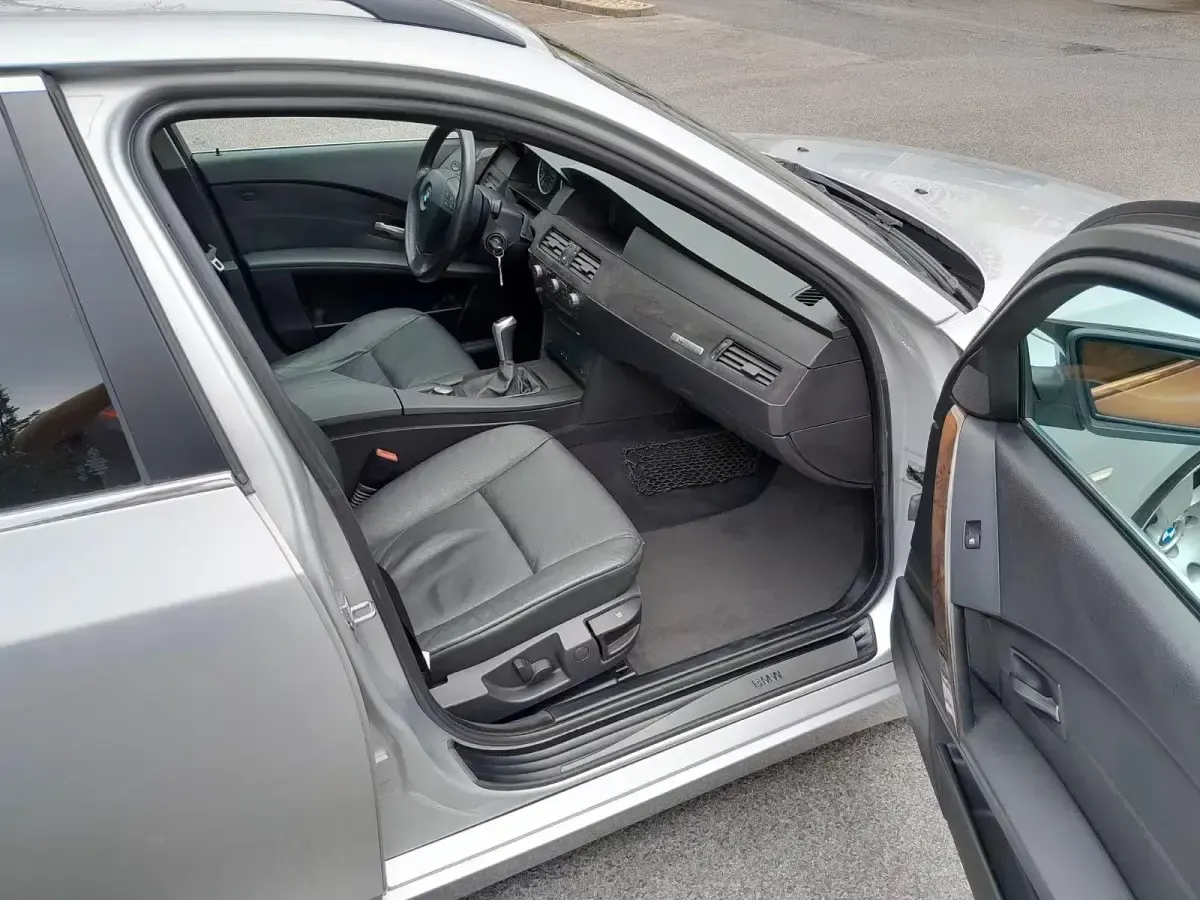 Second-hand BMW 525 192 CP (141 kW) 2004 Argintiu Break