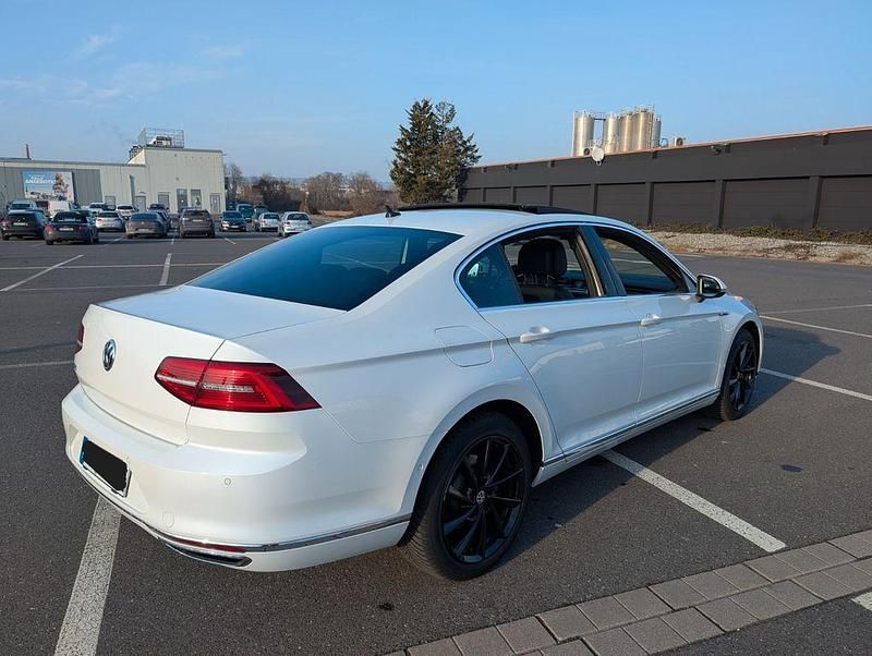 Gebraucht VW Passat GTE 218 PS (160 kW) 2016 Weiß Limousine