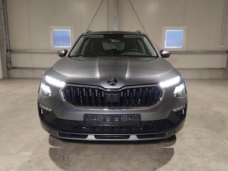 Neu Skoda Kamiq Premium Edition 150 PS (110 kW) 2025 Graphitgrau metallic SUV