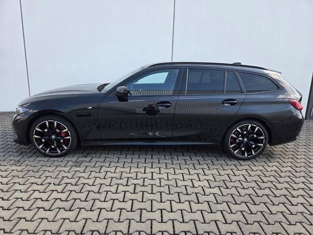 Gebraucht BMW 330 Performance 245 PS (180 kW) 2025 Schwarz Kombi