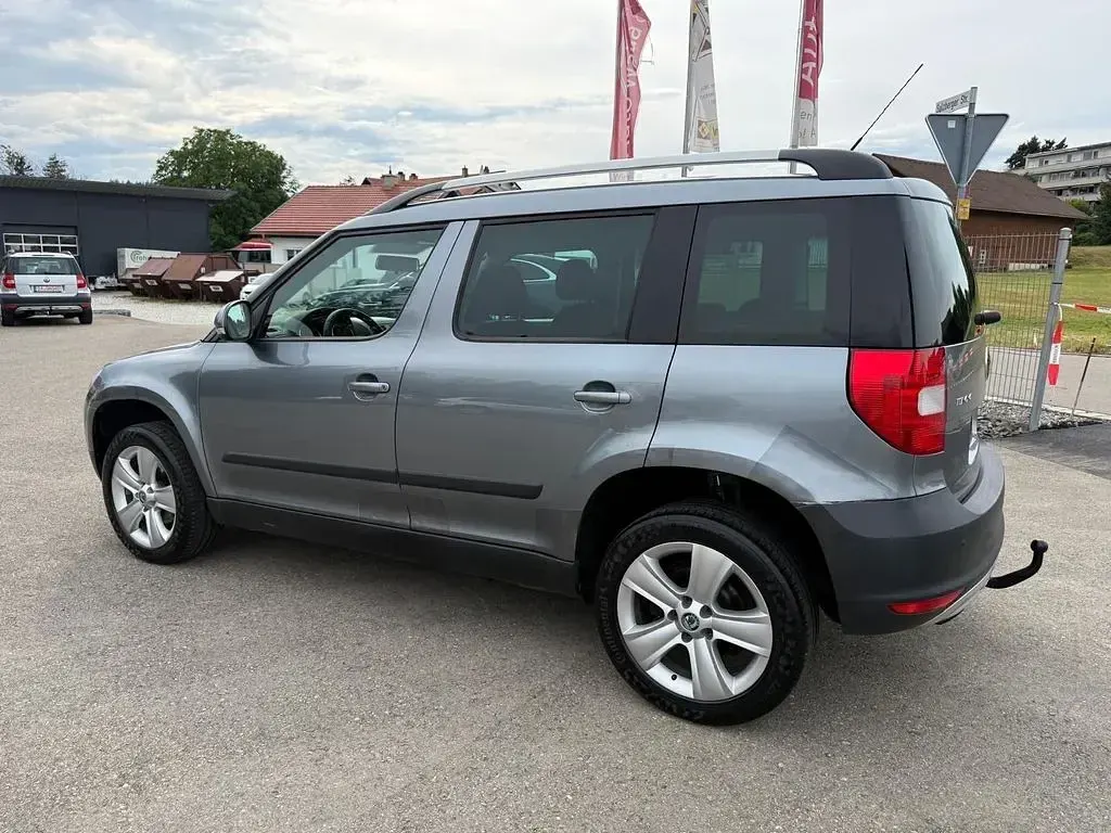 Gebraucht Skoda Yeti 140 PS (102 kW) 2010 Grau SUV
