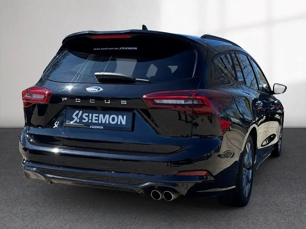 Gebraucht Ford Focus ST-Line X 116 PS (85 kW) 2025 Schwarz Kombi
