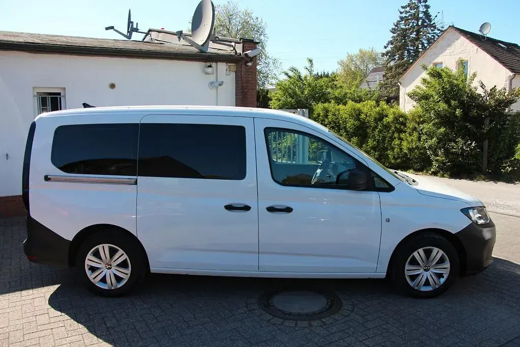 Gebraucht VW Caddy 102 PS (75 kW) 2022 Weiß Van / Kleinbus