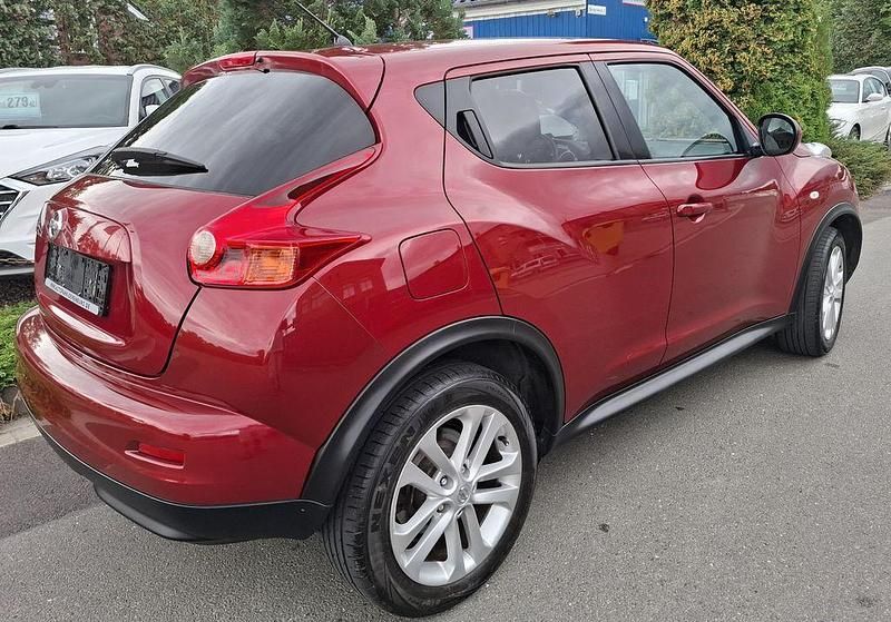 Gebraucht Nissan Juke Acenta 117 PS (86 kW) 2011 Rot SUV