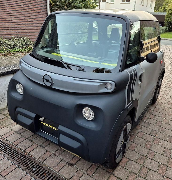 Grau Gebraucht 2023 Opel Rocks-e Rocks Kleinwagen | 8.800 € - Bild 1/4