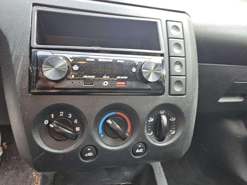 Gebraucht Ford Fiesta 60 PS (44 kW) 2005 Grün Kleinwagen