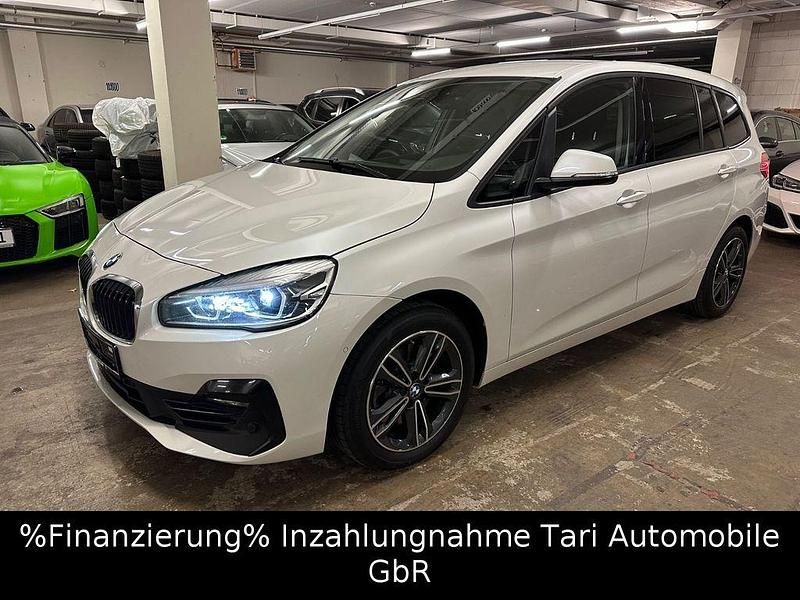 Gebraucht BMW 218 Gran Tourer Sport Line 150 PS (110 kW) 2021 Weiß Van / Kleinbus