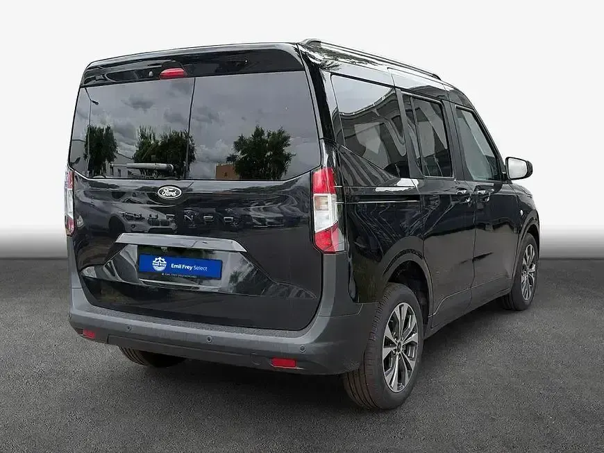 Gebraucht Ford Tourneo Courier Titanium 125 PS (91 kW) 2026 Schwarz Van / Kleinbus