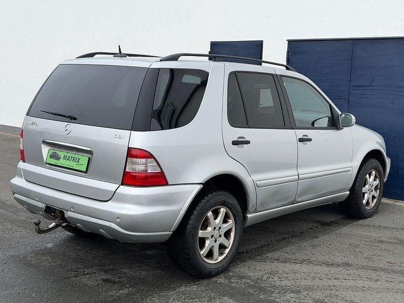 Gebraucht Mercedes ML270 163 PS (119 kW) 2004 Grau SUV