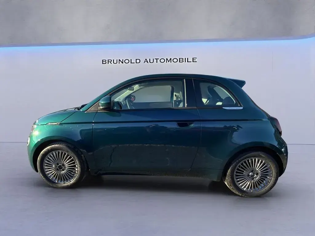 Neu Fiat 500 65 PS (47 kW) 2026 Grün Limousine