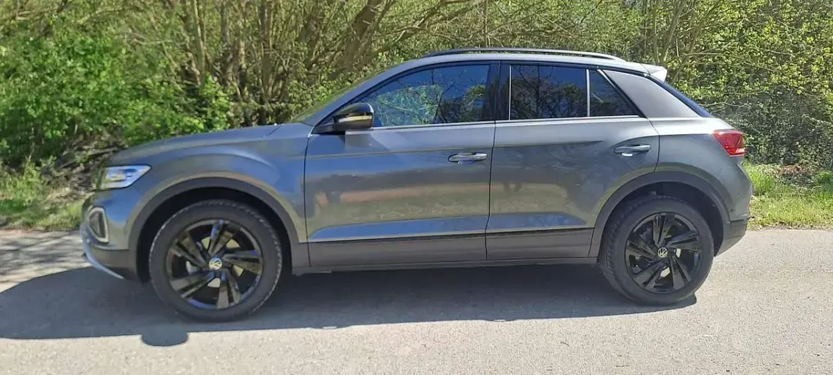 Gebraucht VW T-Roc Style 150 PS (110 kW) 2025 Grau SUV