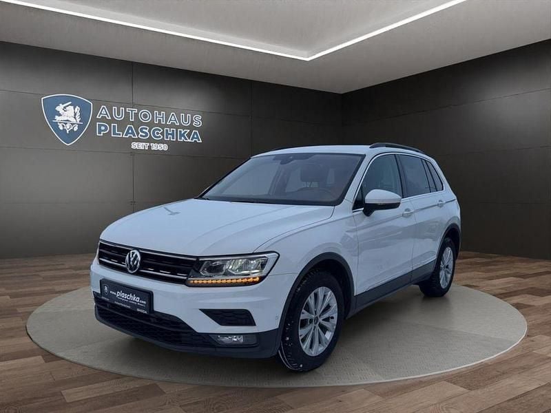 Pure white (weiß) Gebraucht 2018 VW Tiguan Comfortline SUV | 16.950 € (Fairer Preis) - Bild 1/4