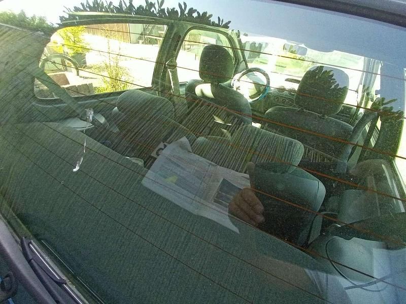 Blau Gebraucht 2005 Renault Twingo Authentique Kleinwagen | 1.275 € (Fairer Preis) - Bild 1/4