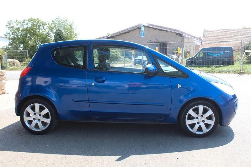 Gebraucht Mitsubishi Colt Inform 75 PS (55 kW) 2006 Blau Limousine