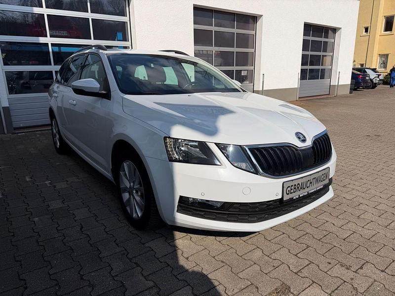 Gebraucht Skoda Octavia Ambition 150 PS (110 kW) 2019 Weiß Kombi