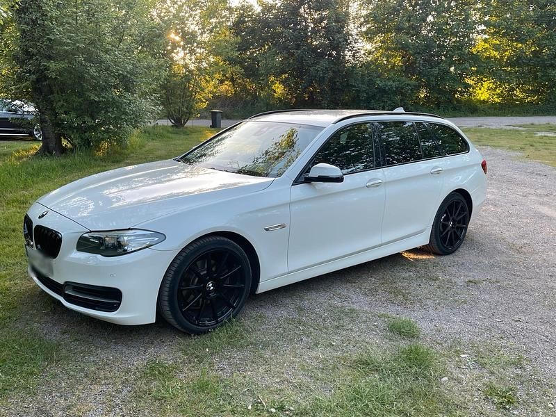 Gebraucht BMW 520 190 PS (139 kW) 2014 Weiß Kombi