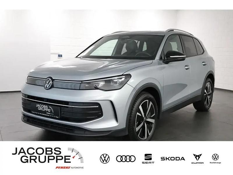 Silber Gebraucht 2024 VW Tiguan Goal SUV | 39.779 € (Superpreis) - Bild 1/4
