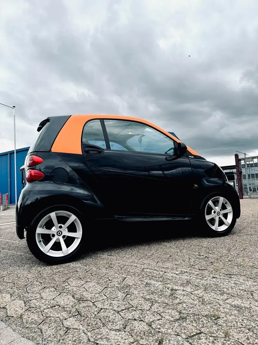 Gebraucht Smart ForTwo Coupé 71 PS (52 kW) 2010 Schwarz Coupé