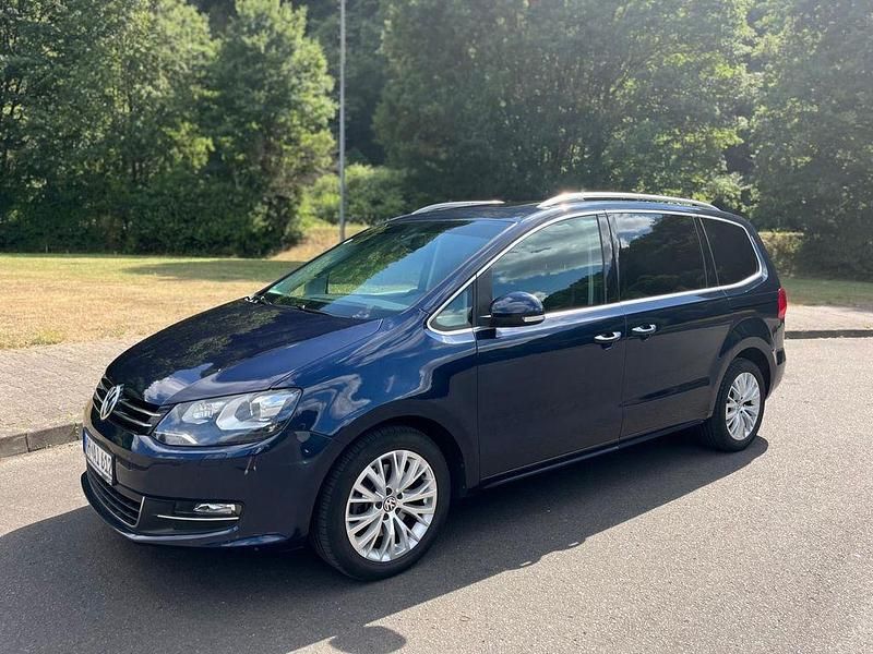 Gebraucht VW Sharan Highline 170 PS (125 kW) 2012 Blau Van / Kleinbus