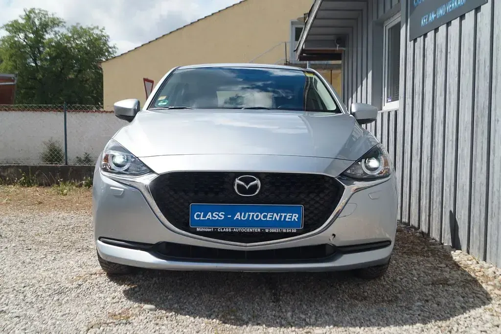 Gebraucht Mazda 2 Center-Line 75 PS (55 kW) 2020 Silber Limousine
