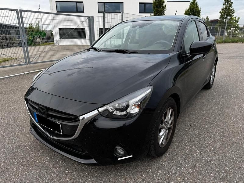 Schwarz Gebraucht 2015 Mazda 2 Kleinwagen | 10.990 € (Fairer Preis) - Bild 1/4