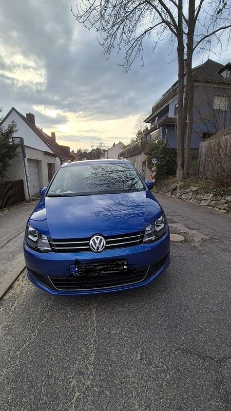 Gebraucht VW Sharan 150 PS (110 kW) 2019 Blau Van / Kleinbus
