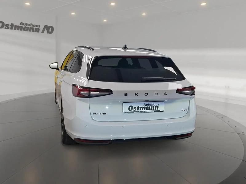 Neu Skoda Superb SportLine 325 PS (239 kW) 2026 Weiß Kombi