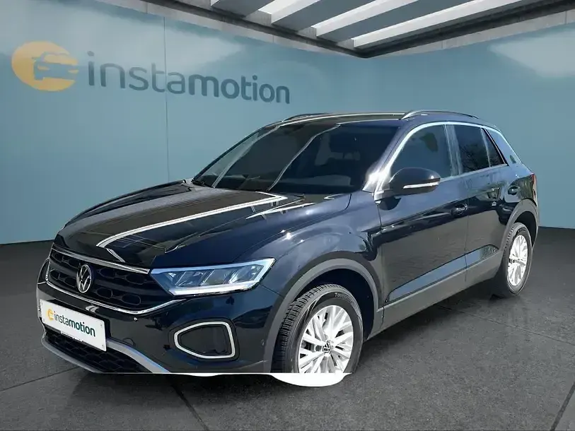 Second-hand VW T-Roc Life 150 CP (110 kW) 2023 Negru SUV