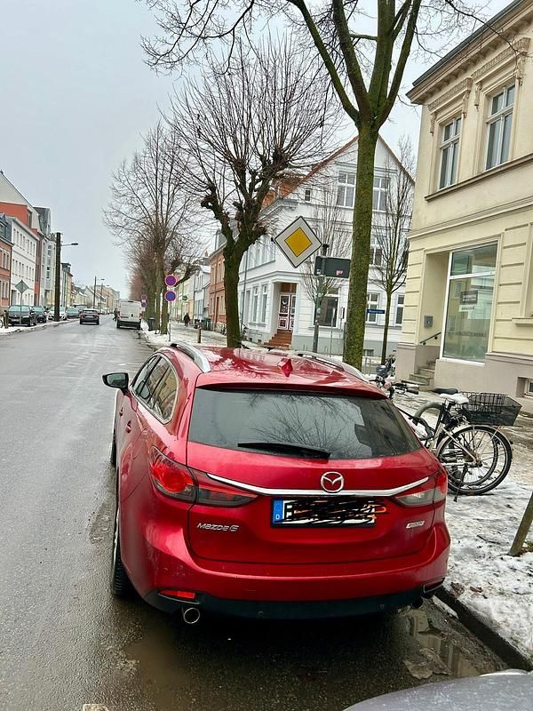Gebraucht Mazda 6 150 PS (110 kW) 2013 Rot Kombi