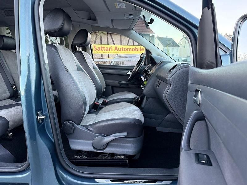 Gebraucht VW Caddy Edition 102 PS (75 kW) 2015 Bambusgarden green metallic Van / Kleinbus