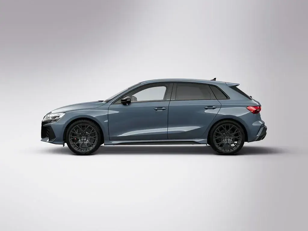 Neu Audi RS3 Sport 400 PS (294 kW) 2025 Grau Limousine