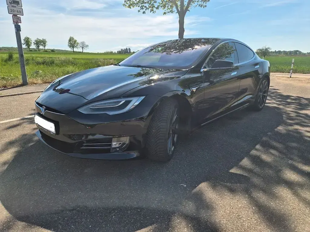 Second-hand Tesla Model S 386 kW (525 CP) 2018 Negru Hatchback