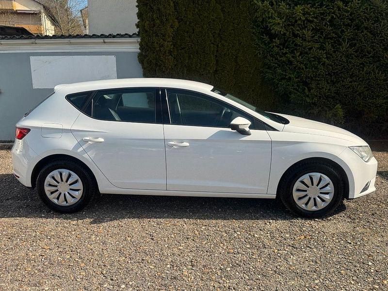 Gebraucht Seat Leon Style 105 PS (77 kW) 2013 Weiß Limousine