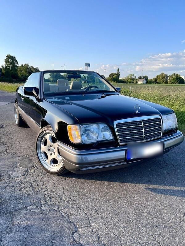 Schwarz Gebraucht 1995 Mercedes E320 Cabrio | 34.000 € - Bild 1/4
