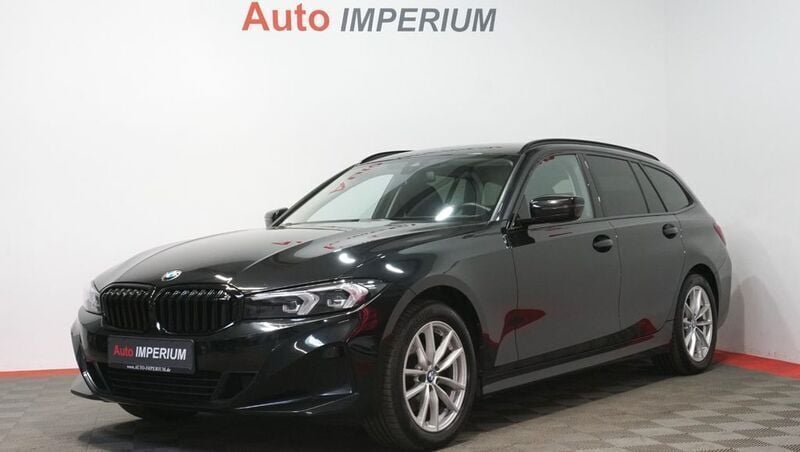 Schwarz Gebraucht 2022 BMW 320 Shadowline Kombi | 27.990 € (Guter Preis) - Bild 1/4