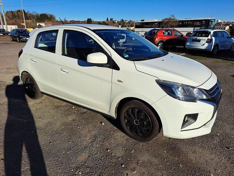 Alpine white Gebraucht 2020 Mitsubishi Space Star Basis Kleinwagen | 8.890 € (Fairer Preis) - Bild 1/4