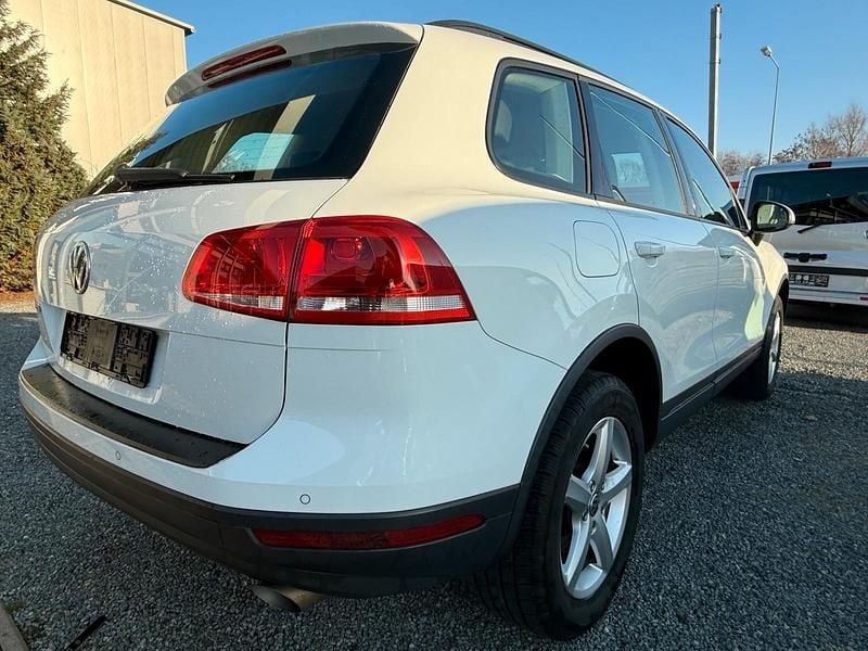 Gebraucht VW Touareg 204 PS (150 kW) 2015 Weiß SUV