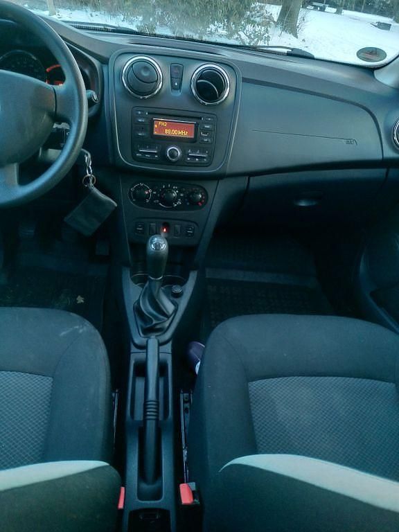 Gebraucht Dacia Sandero Ambiance 75 PS (55 kW) 2015 Schwarz Limousine