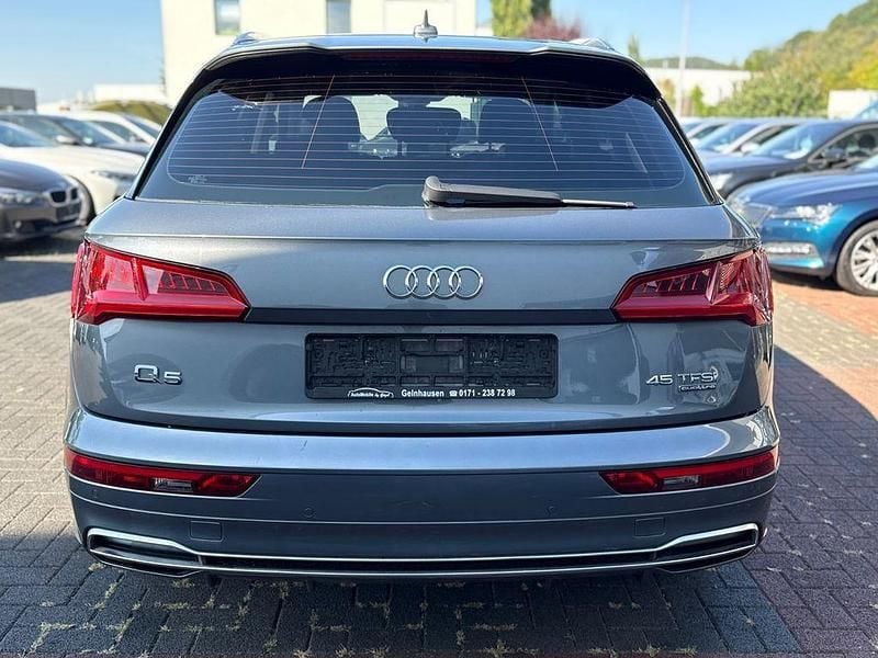 Gebraucht Audi Q5 S-Line 245 PS (180 kW) 2020 Grau SUV